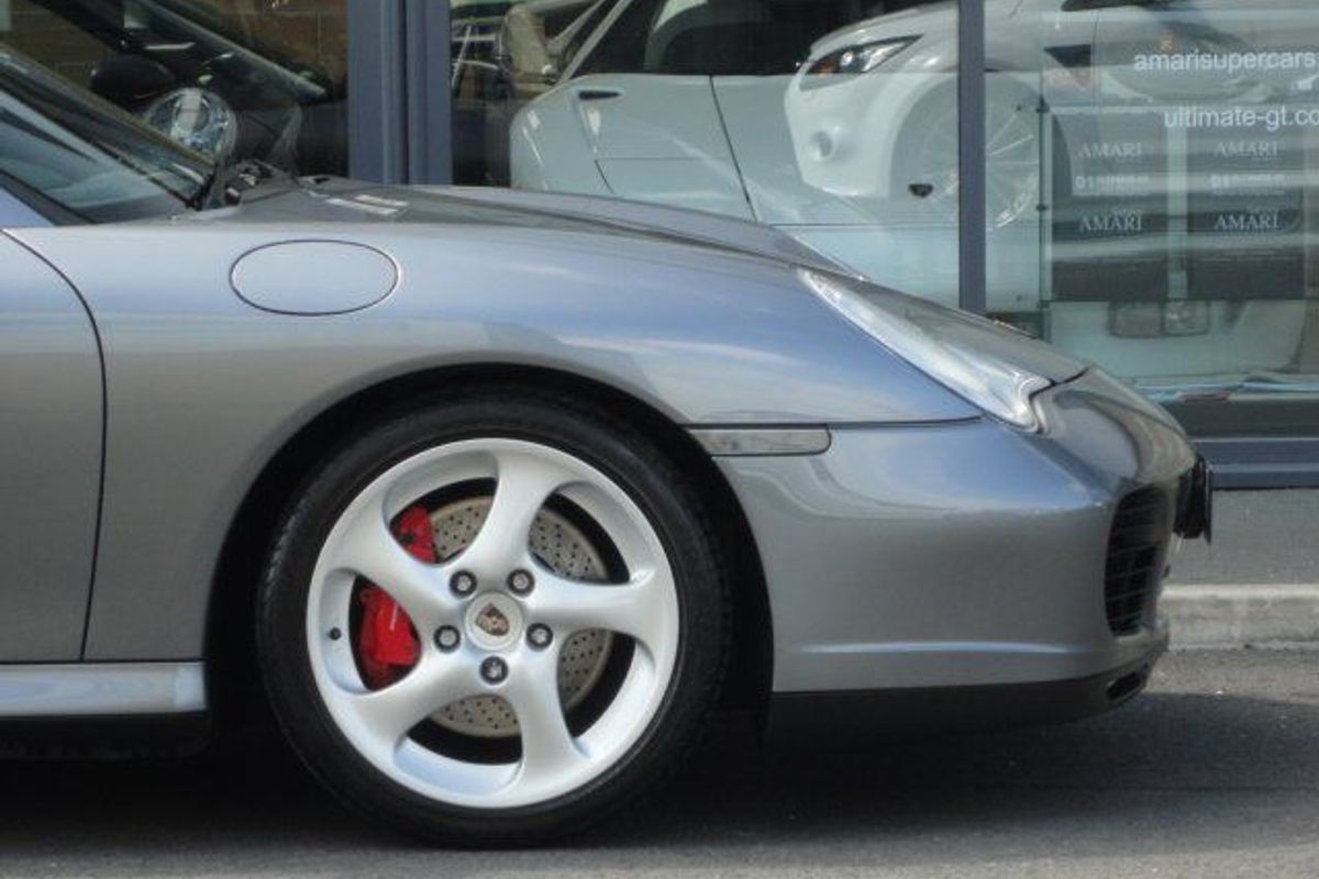 PORSCHE 996 C4S Wide body Tip tronic S