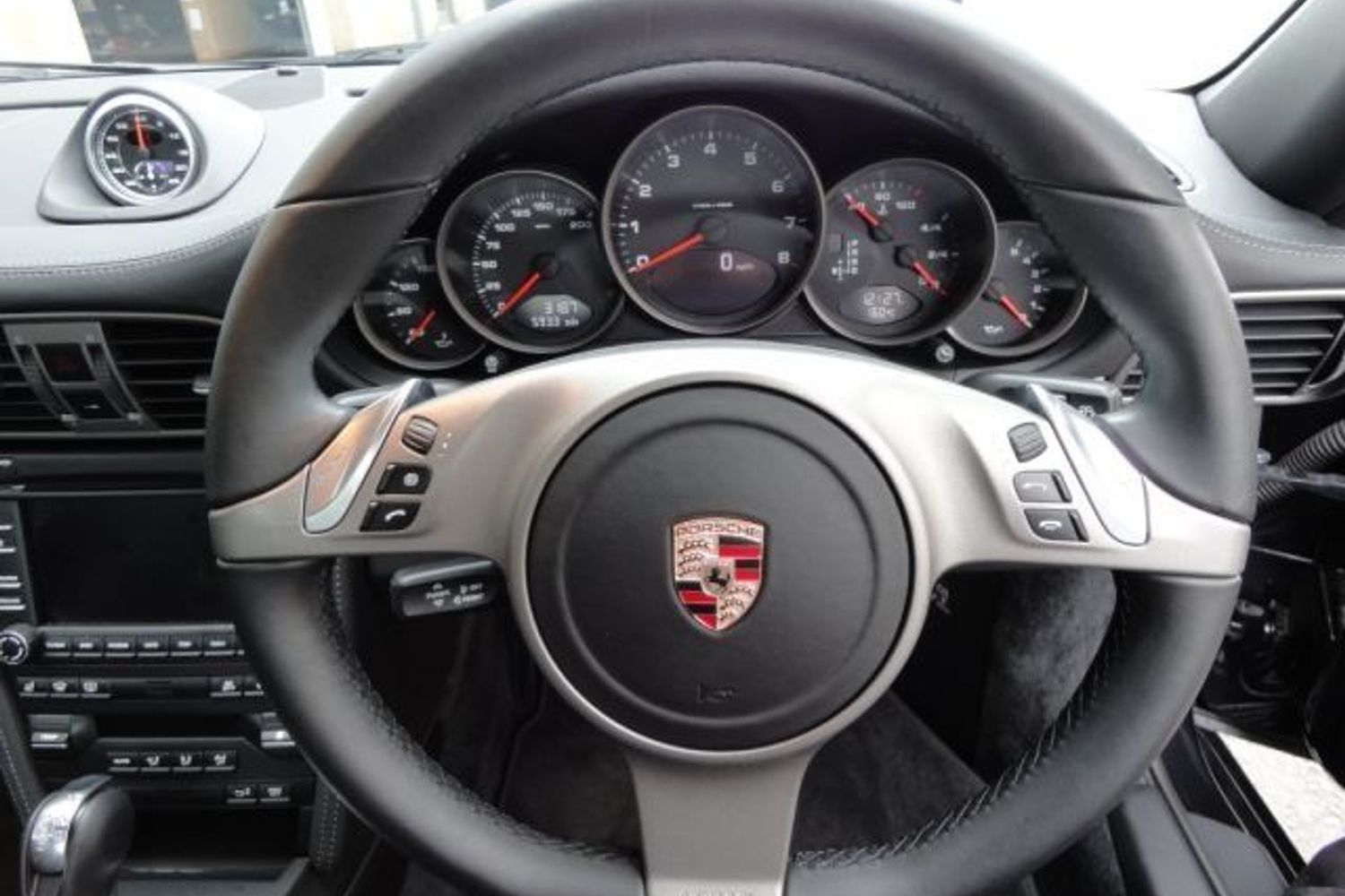 PORSCHE 997 C2 3.6 Gen II PDK 3000 miles only Sport Chrono Package !!! (THIS IS A VAT QUALIFING CAR)