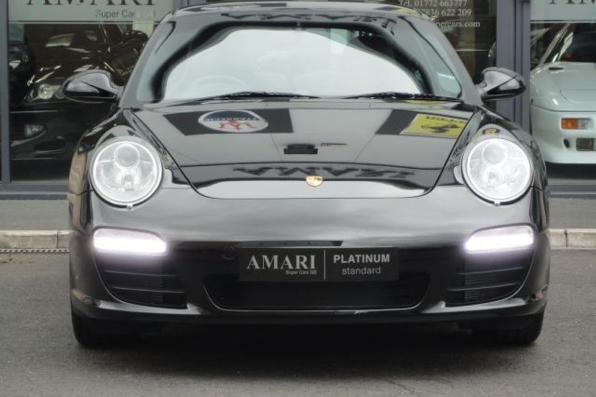 PORSCHE 997 C2 3.6 Gen II PDK 3000 miles only Sport Chrono Package !!! (THIS IS A VAT QUALIFING CAR)