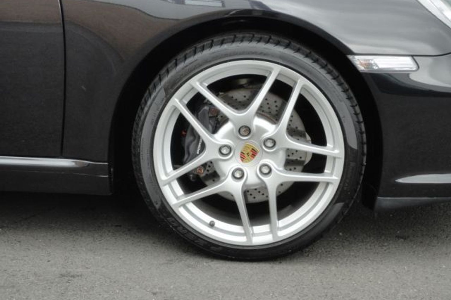 PORSCHE 997 C2 3.6 Gen II PDK 3000 miles only Sport Chrono Package !!! (THIS IS A VAT QUALIFING CAR)