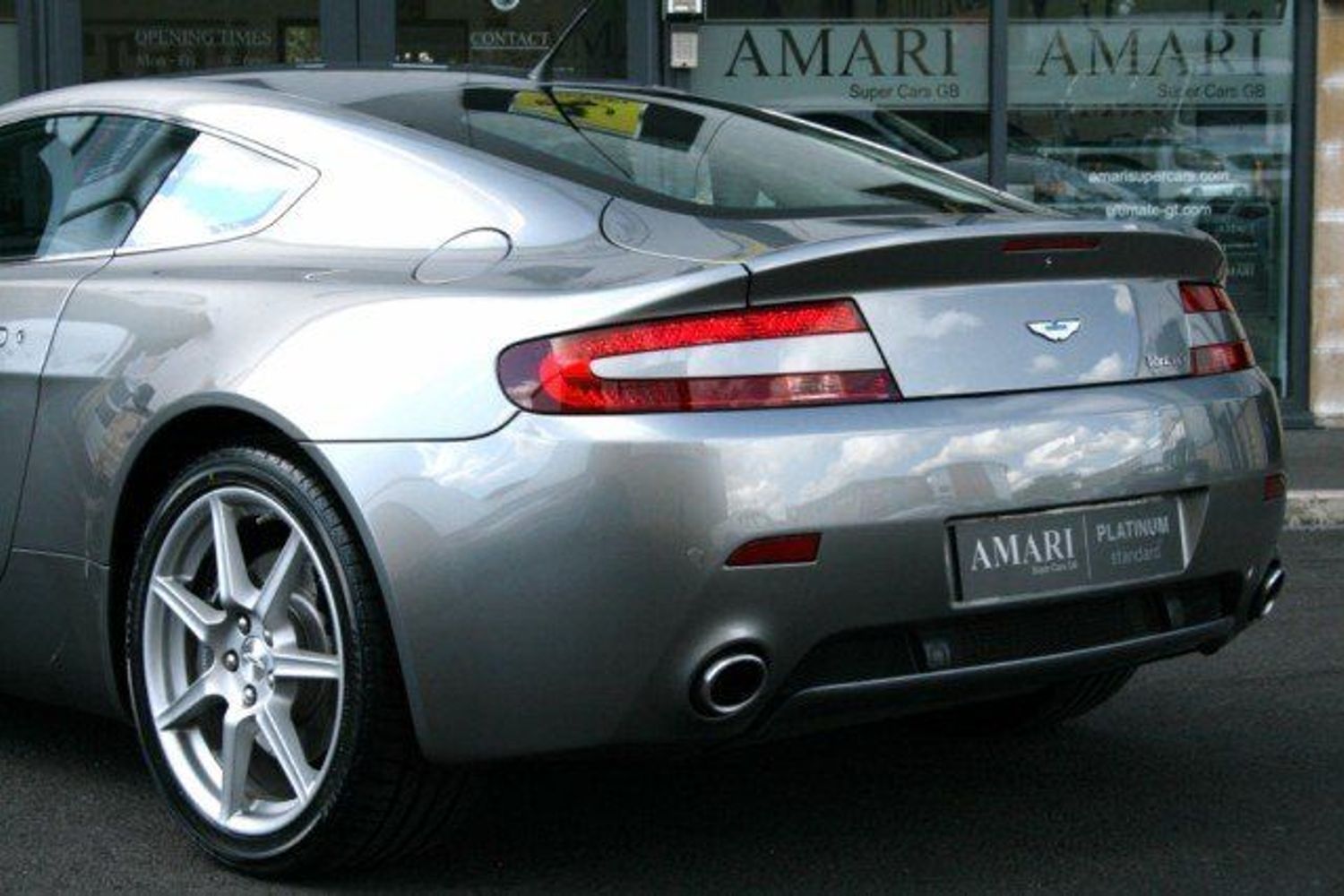 ASTON MARTIN Coupe V8 Vantage(WE HAVE TWO OF THESE FANTASTIC ASTONS IN STOCK NOW)