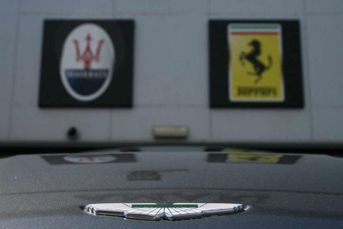 ASTON MARTIN Coupe V8 Vantage(WE HAVE TWO OF THESE FANTASTIC ASTONS IN STOCK NOW)
