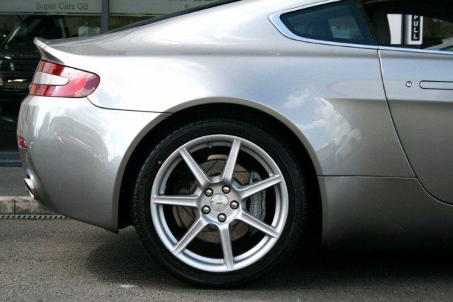 ASTON MARTIN Coupe V8 Vantage(WE HAVE TWO OF THESE FANTASTIC ASTONS IN STOCK NOW)