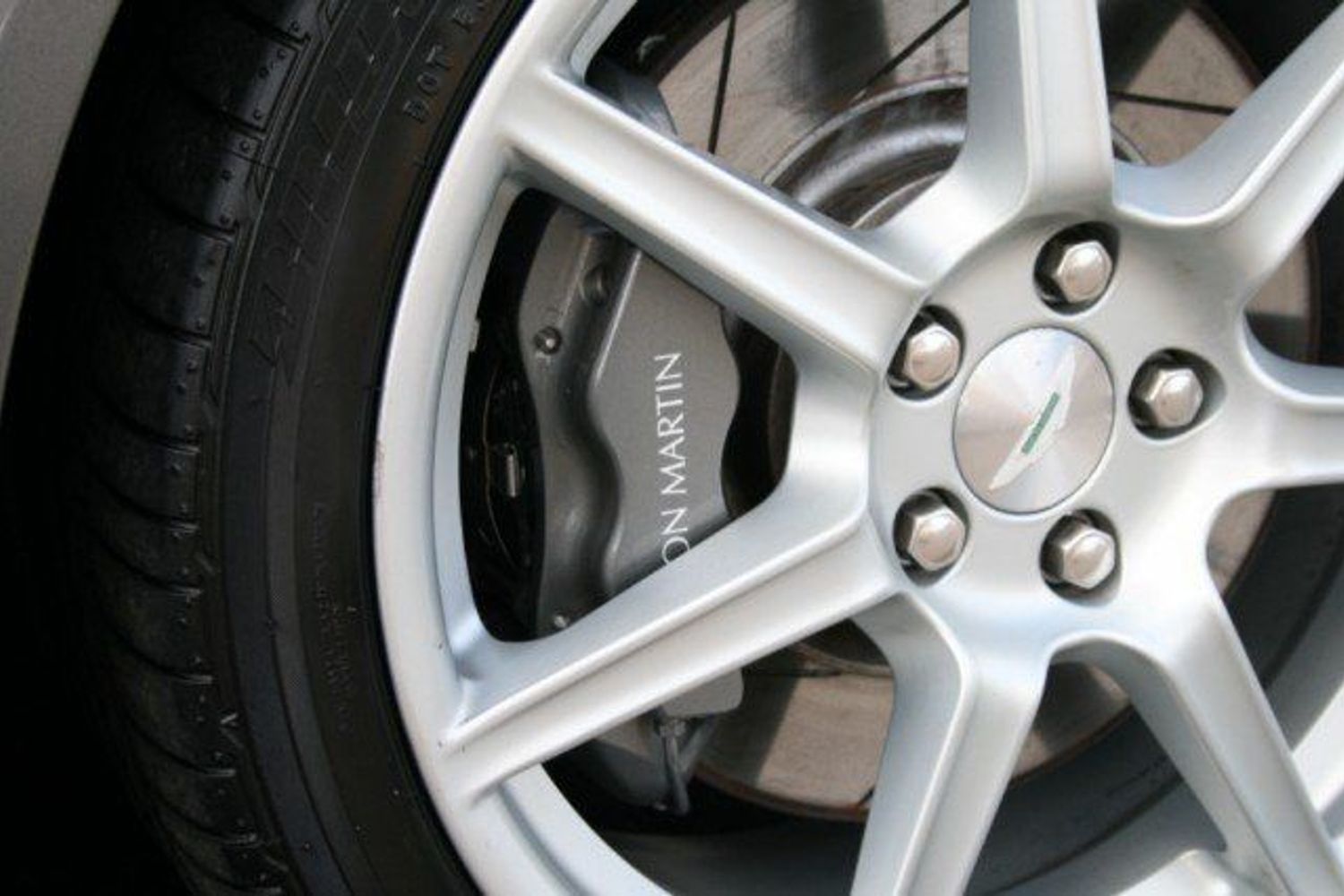 ASTON MARTIN Coupe V8 Vantage(WE HAVE TWO OF THESE FANTASTIC ASTONS IN STOCK NOW)
