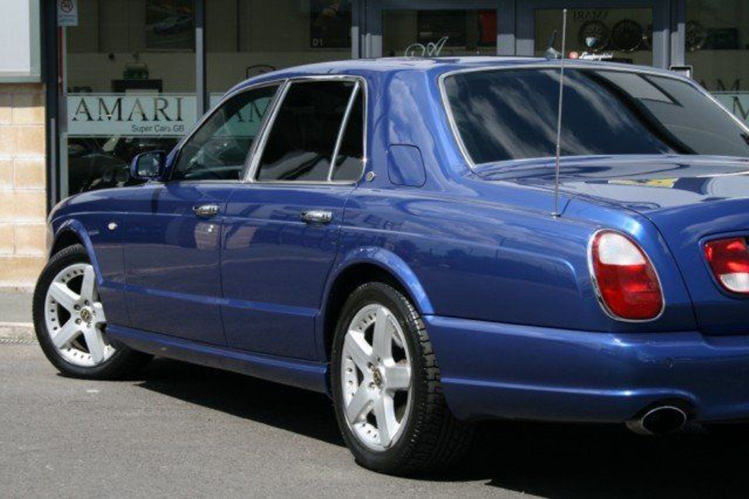 BENTLEY ARNAGE T STUNNING LOOKING CAR