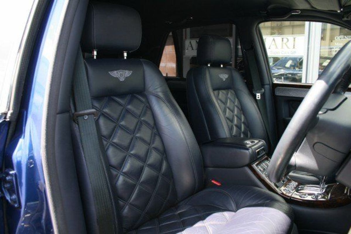 BENTLEY ARNAGE T STUNNING LOOKING CAR