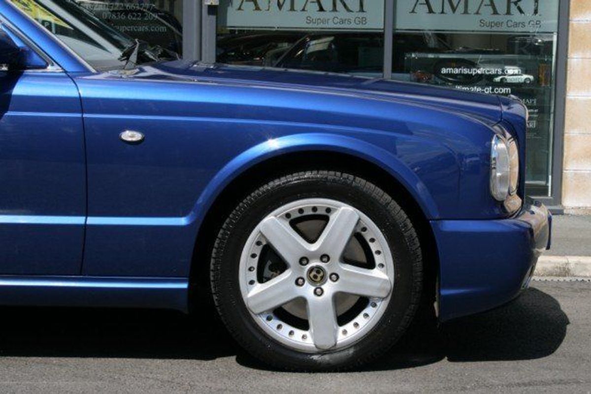 BENTLEY ARNAGE T STUNNING LOOKING CAR
