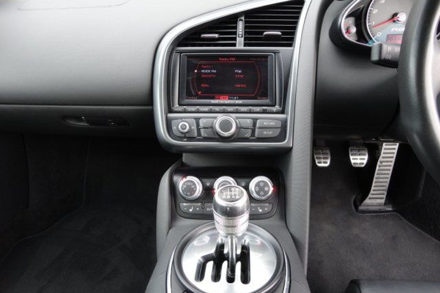 AUDI R8 V8 4.2 Quattro 6sp Manual