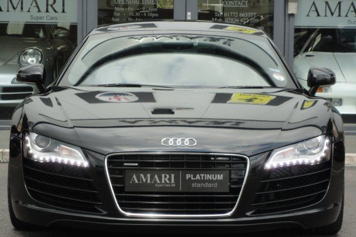 AUDI R8 V8 4.2 Quattro 6sp Manual