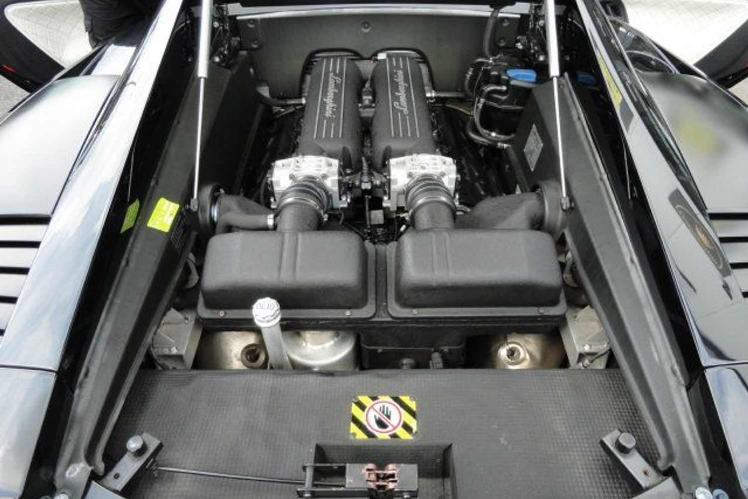 LAMBORGHINI GALLARDO E GEAR LIMITED EDITION "NERA No 172/185