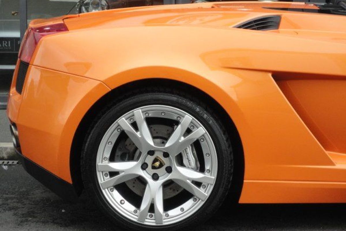 LAMBORGHINI Gallardo Spyder E - Gear