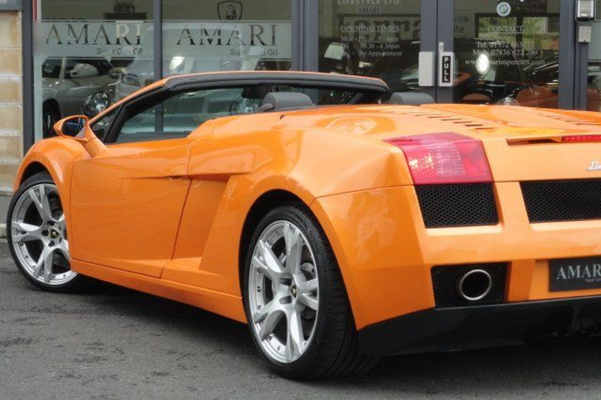 LAMBORGHINI Gallardo Spyder E - Gear
