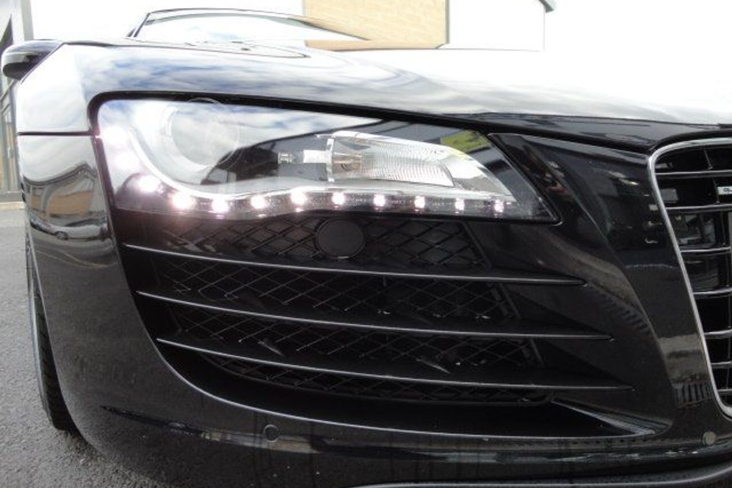 AUDI R8 V8 4.2 FSI 6sp Manual
