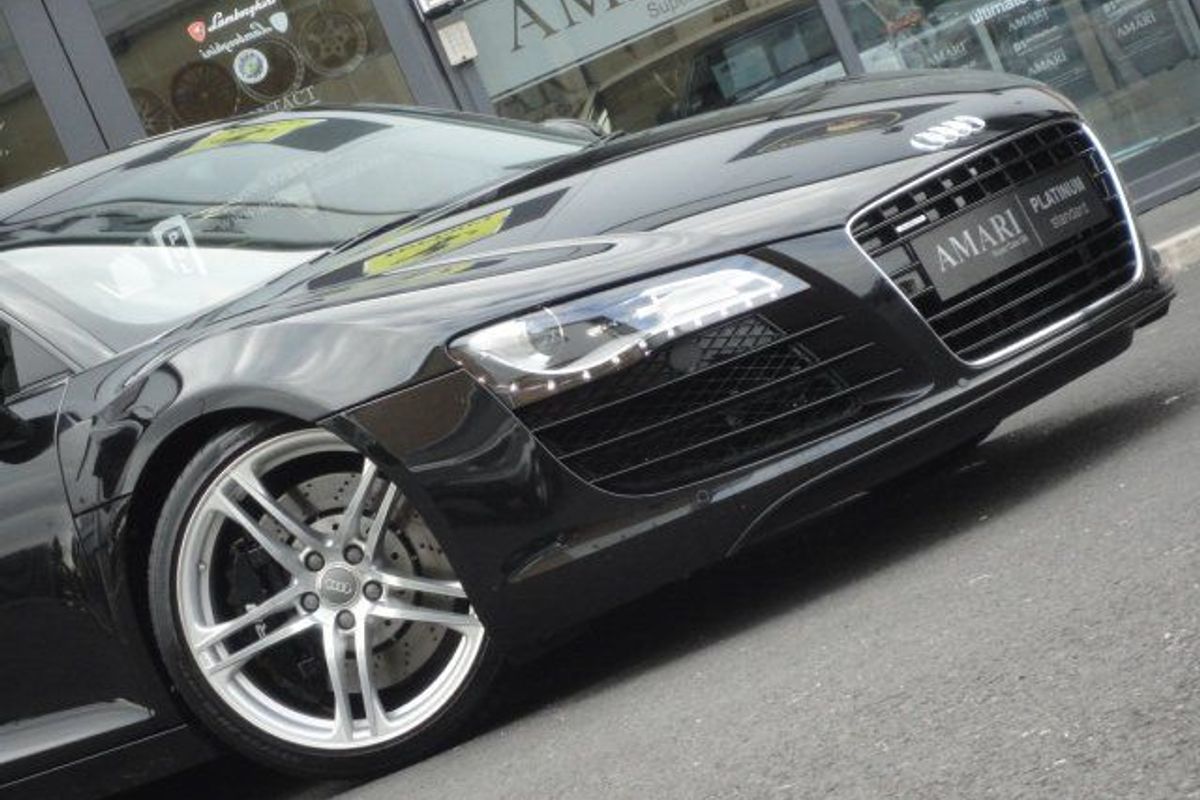 AUDI R8 V8 4.2 FSI 6sp Manual