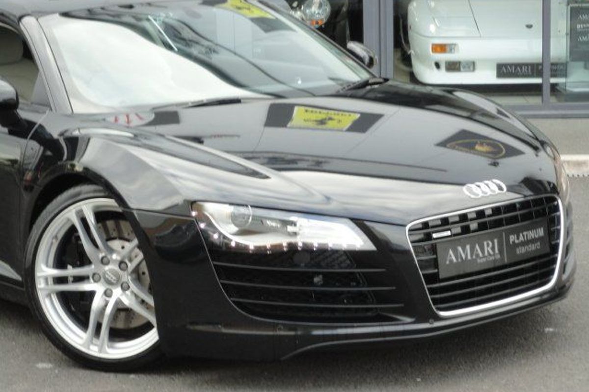 AUDI R8 V8 4.2 FSI 6sp Manual