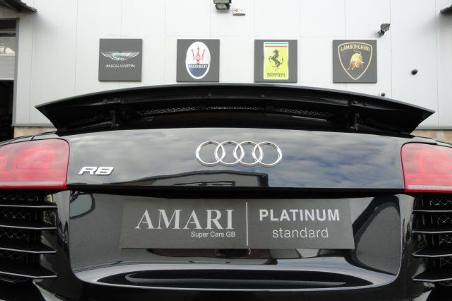 AUDI R8 V8 4.2 FSI 6sp Manual