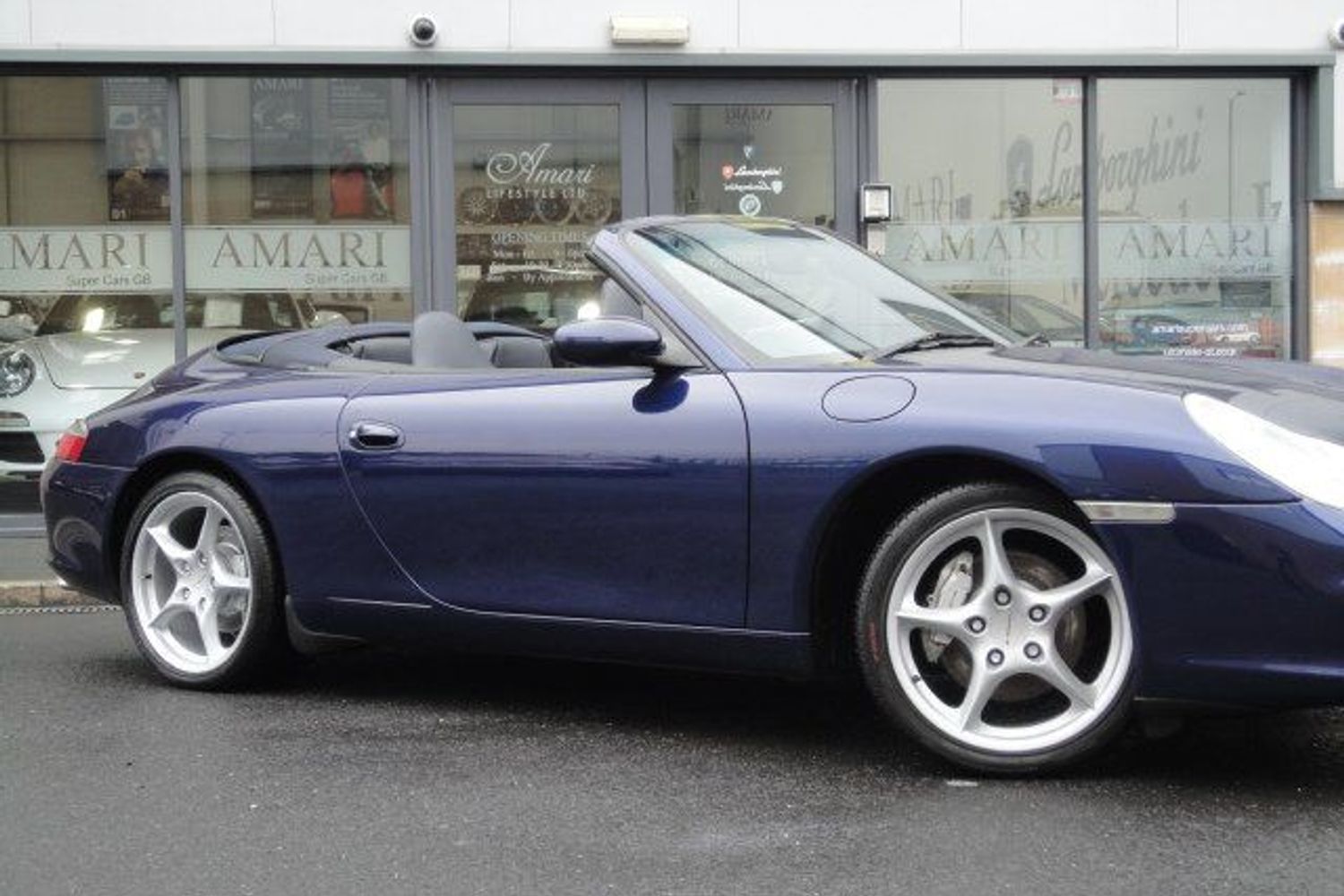 PORSCHE 911 3.6 Carrera 4