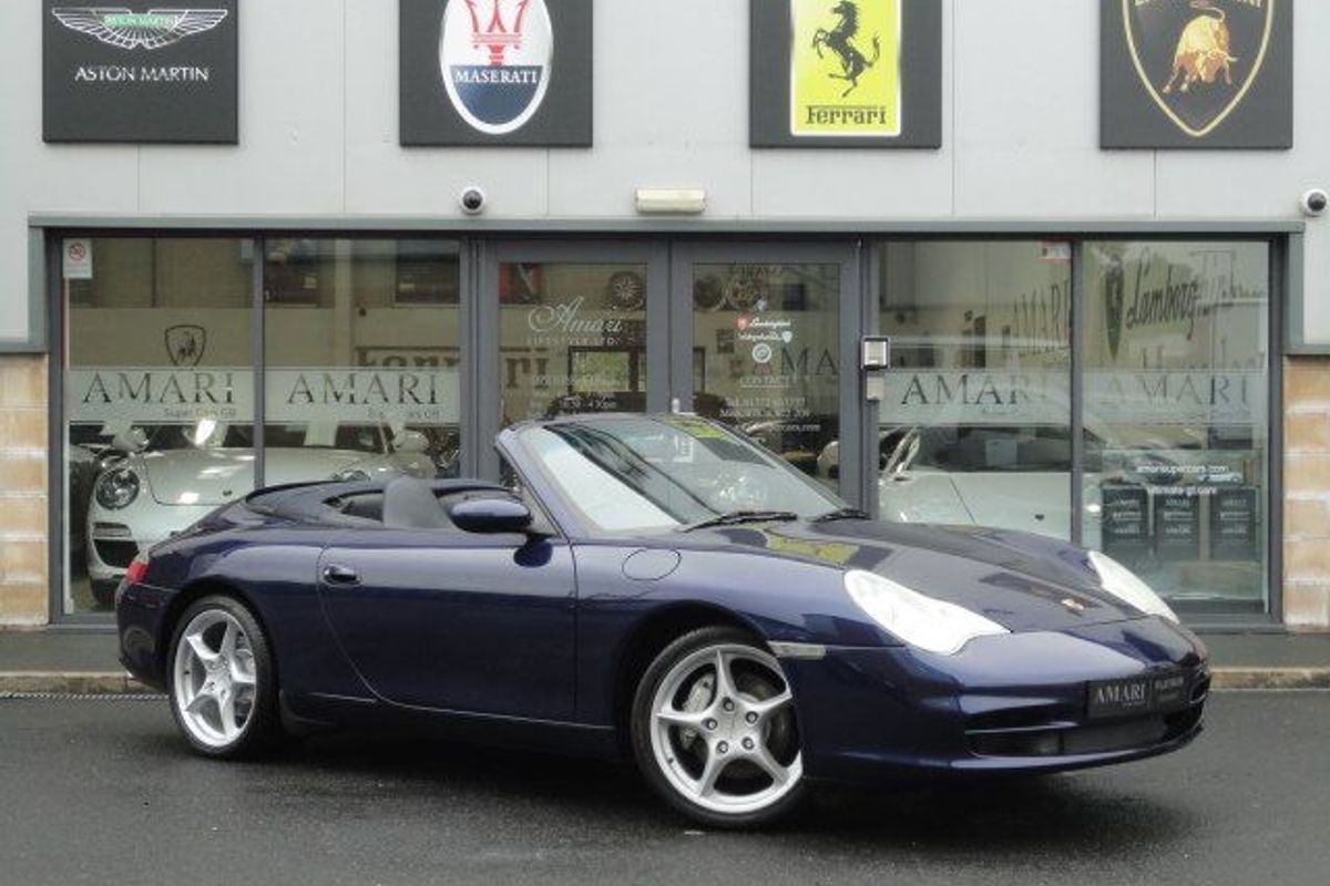 PORSCHE 911 3.6 Carrera 4