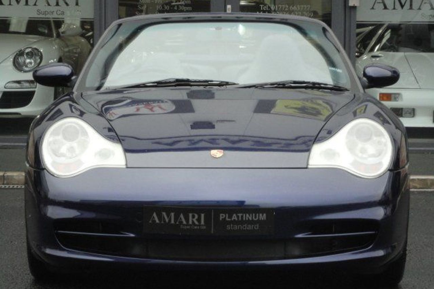 PORSCHE 911 3.6 Carrera 4