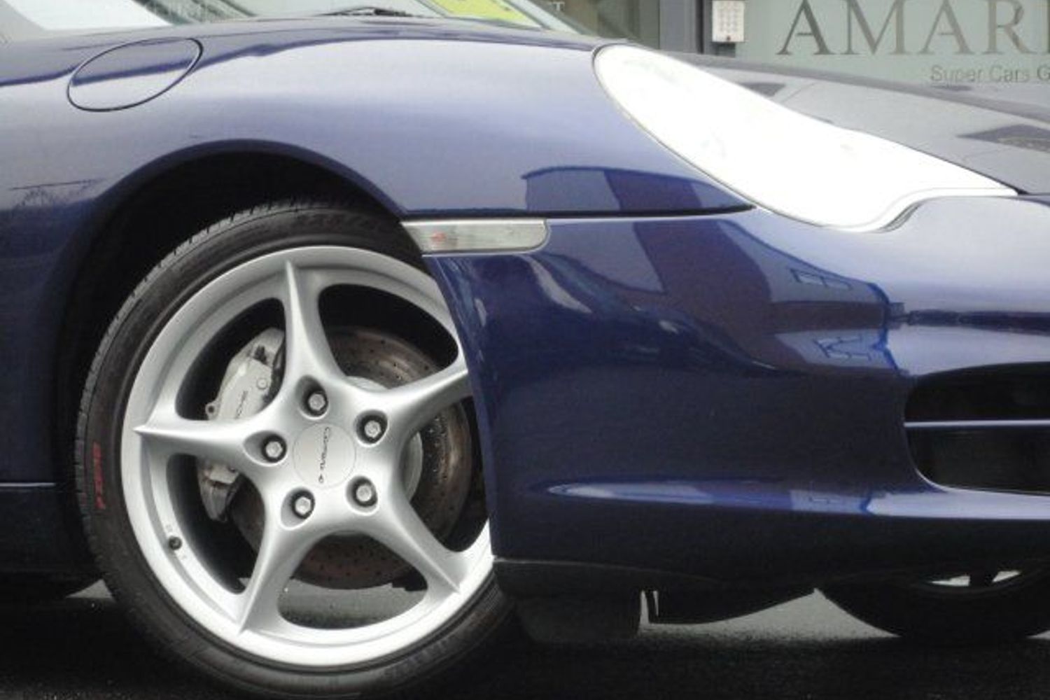 PORSCHE 911 3.6 Carrera 4