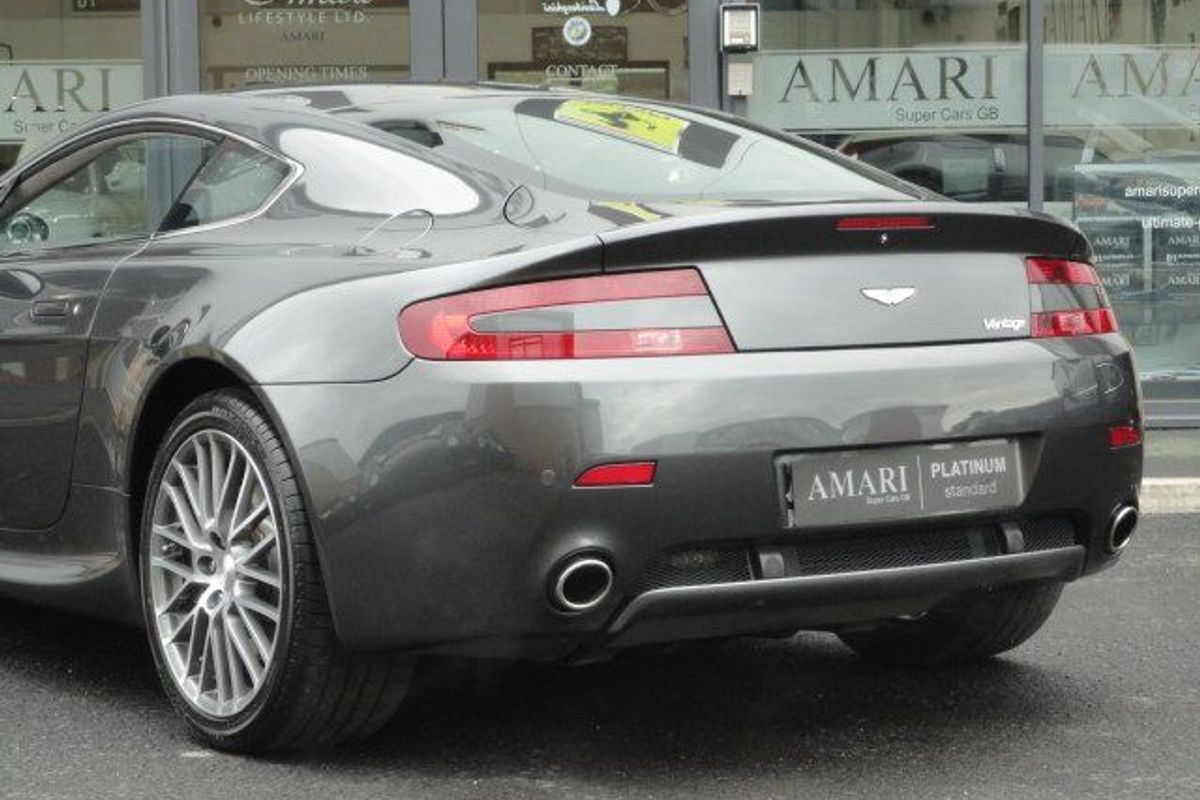 ASTON MARTIN AMV8 4.7 Vantage 11 Reg with 2500 miles only !!!!!