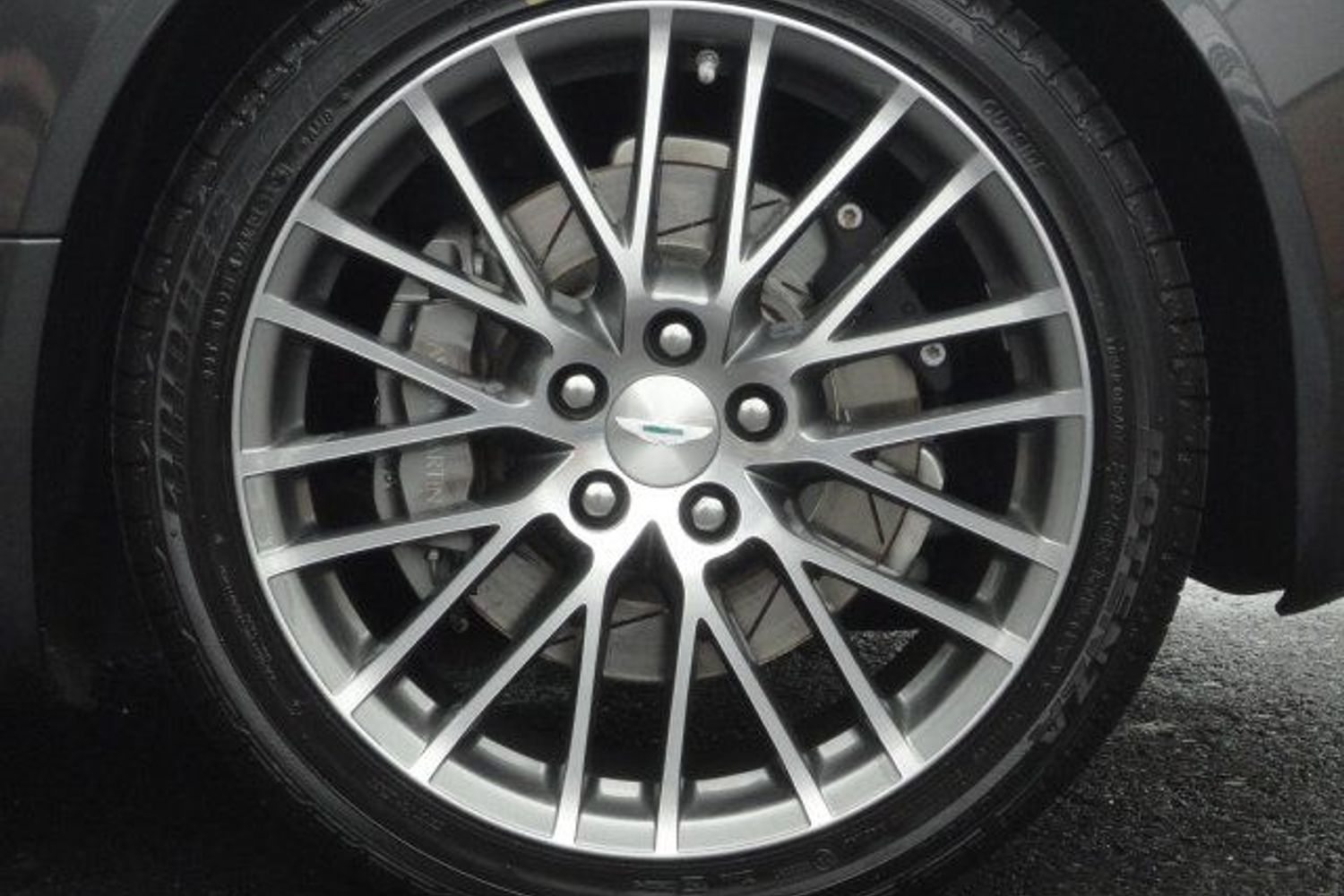 ASTON MARTIN AMV8 4.7 Vantage 11 Reg with 2500 miles only !!!!!