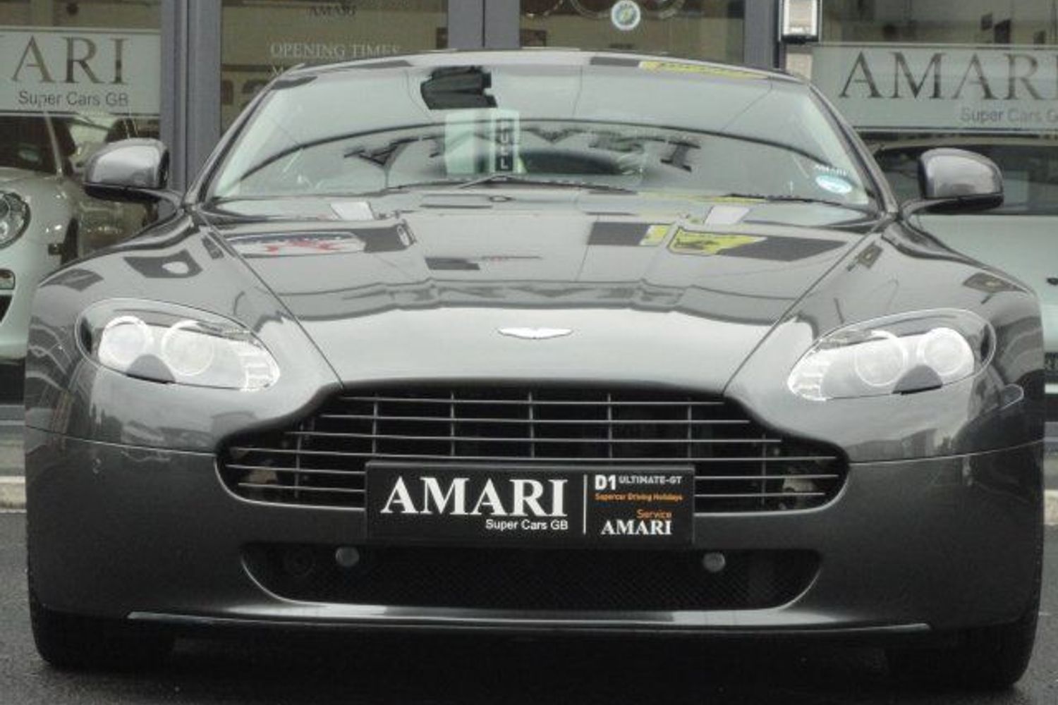 ASTON MARTIN AMV8 4.7 Vantage 11 Reg with 2500 miles only !!!!!