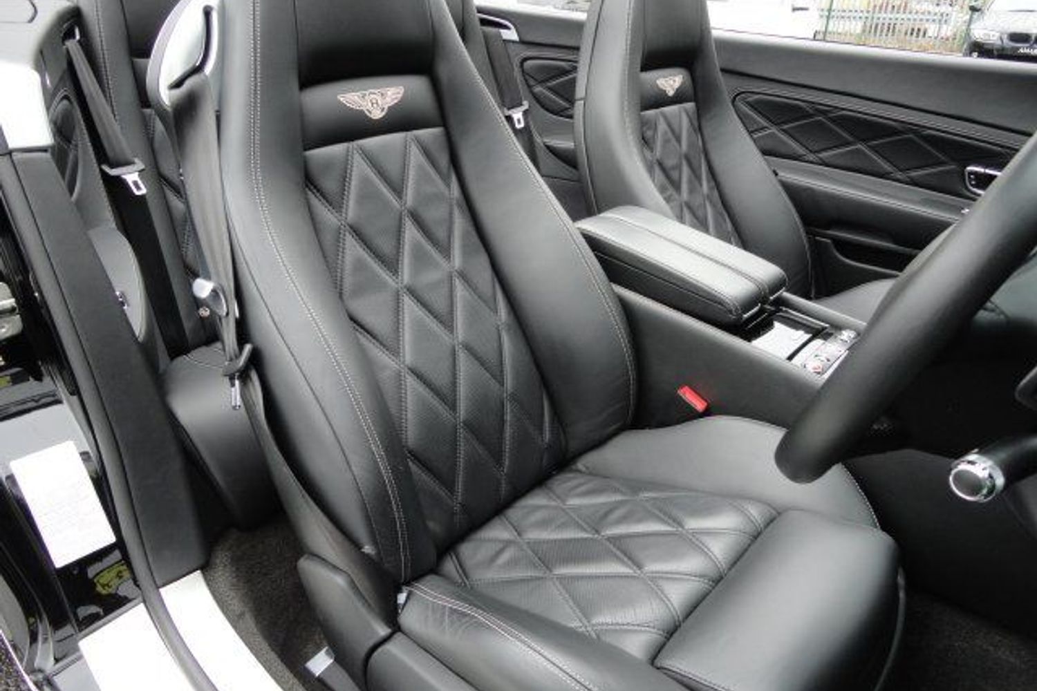 BENTLEY GTC Mulliner Choice Six GT�s & GTC�s