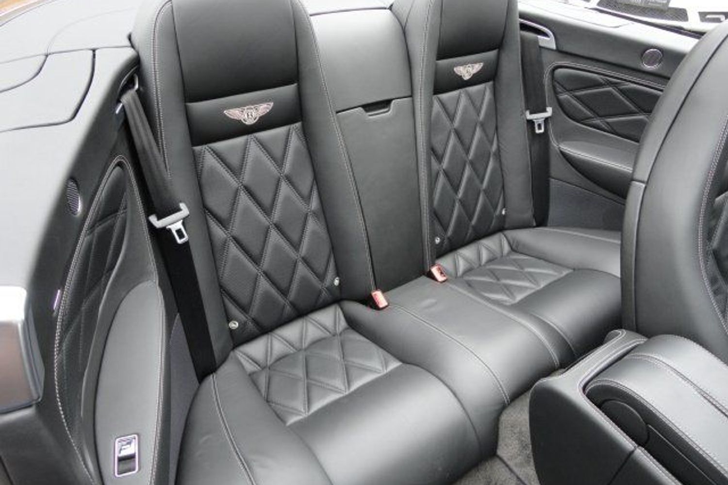 BENTLEY GTC Mulliner Choice Six GT�s & GTC�s