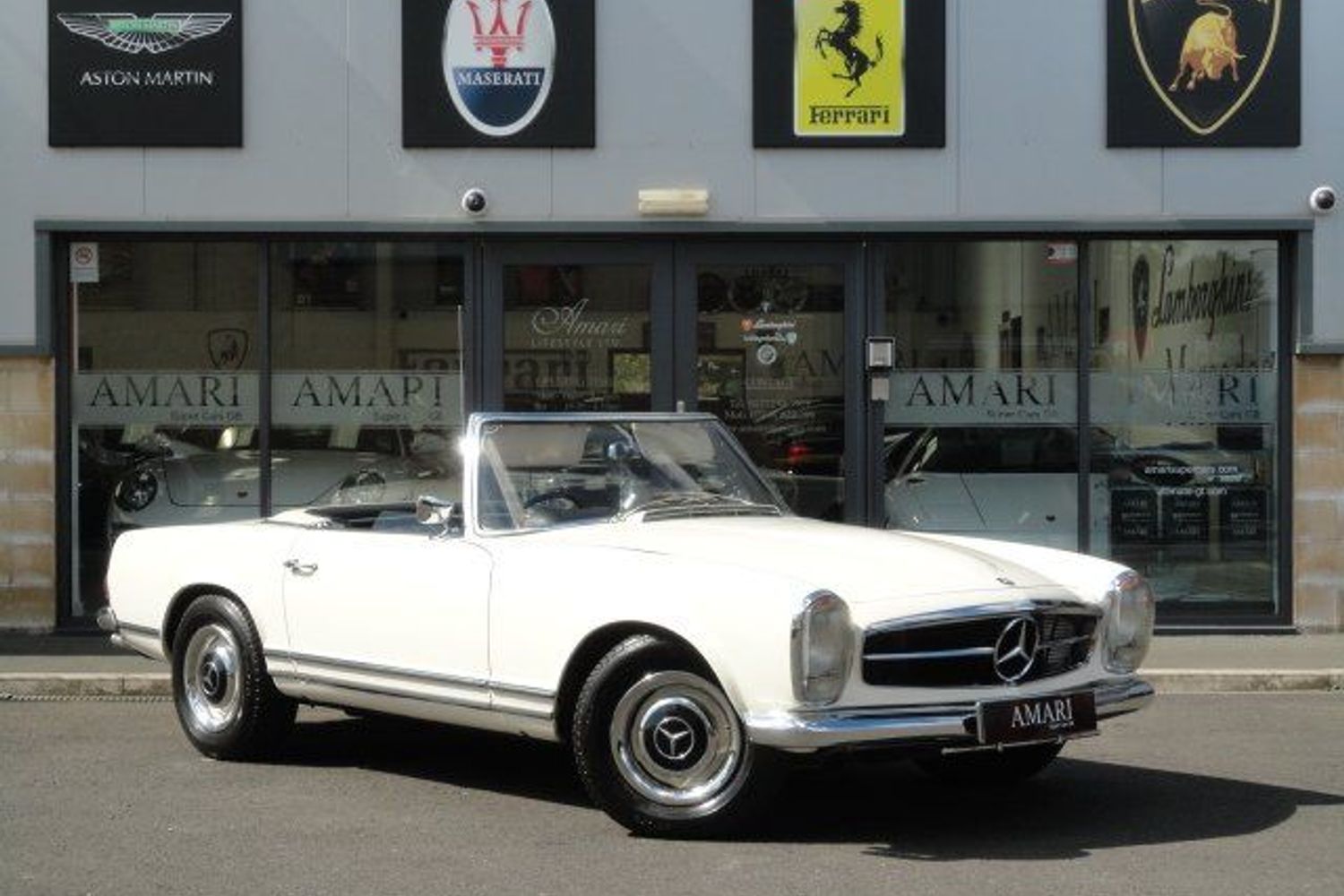 MERCEDES-BENZ 230 SL PAGODA "owned by Britt Ekland "