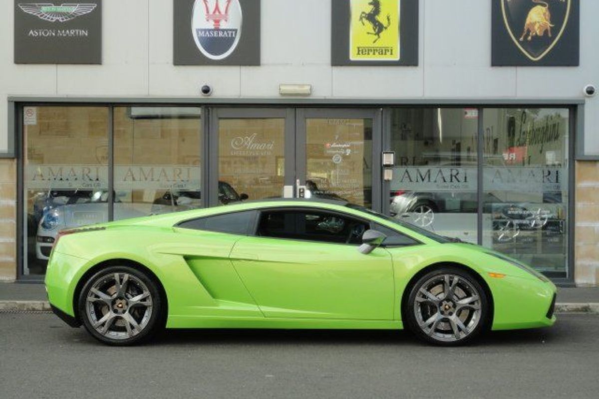LAMBORGHINI Gallardo E-Gear 520 Bhp Absolutely Crazy !!!!