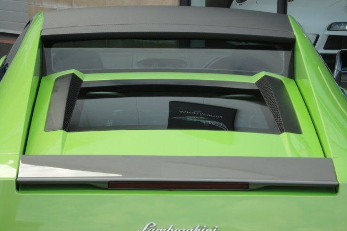 LAMBORGHINI Gallardo E-Gear 520 Bhp Absolutely Crazy !!!!