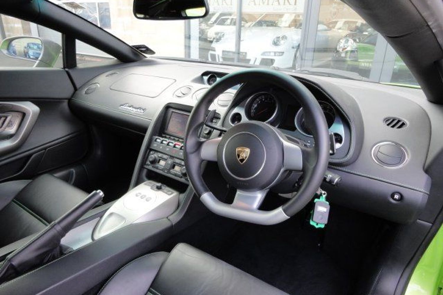 LAMBORGHINI Gallardo E-Gear 520 Bhp Absolutely Crazy !!!!
