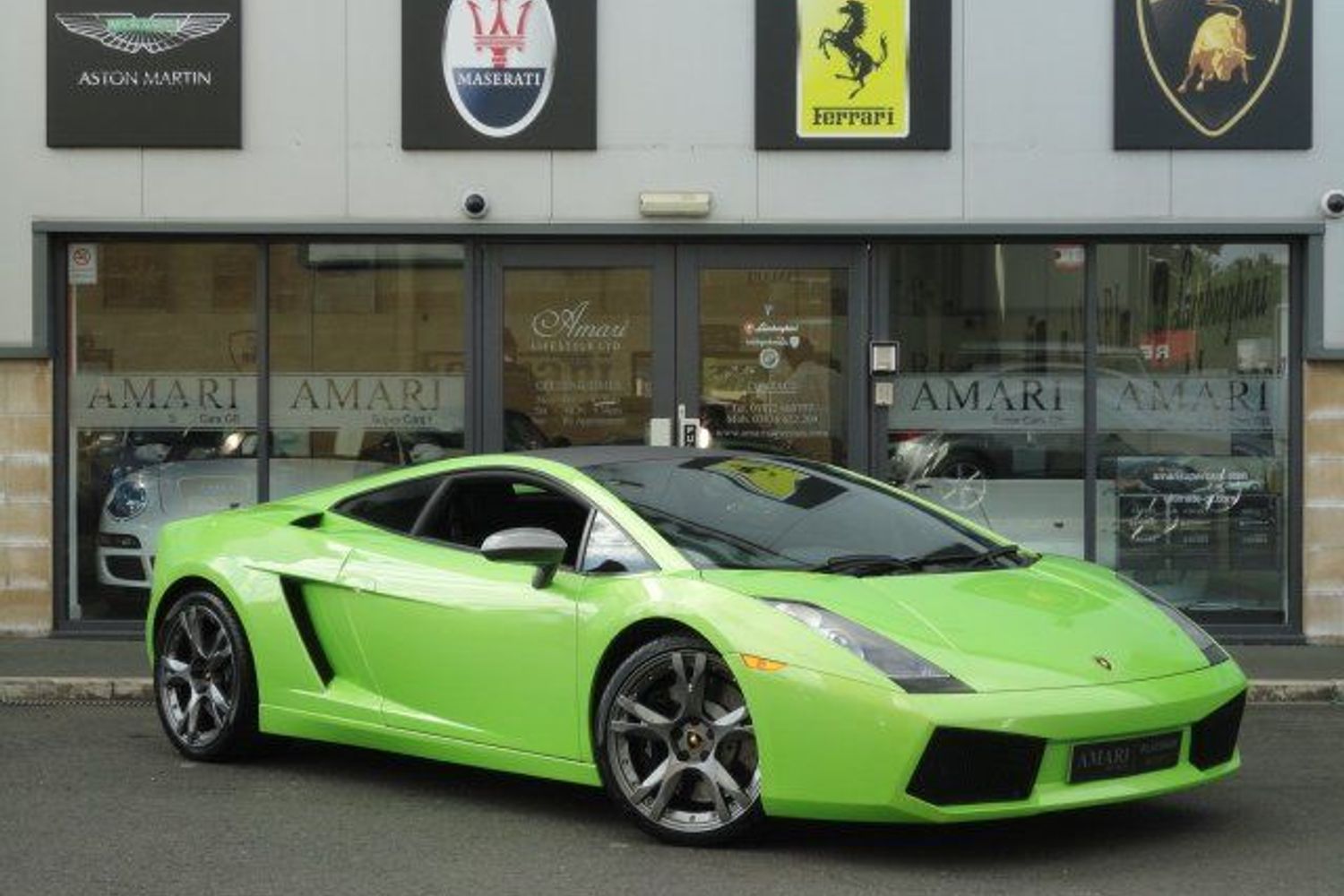 LAMBORGHINI Gallardo E-Gear 520 Bhp Absolutely Crazy !!!!