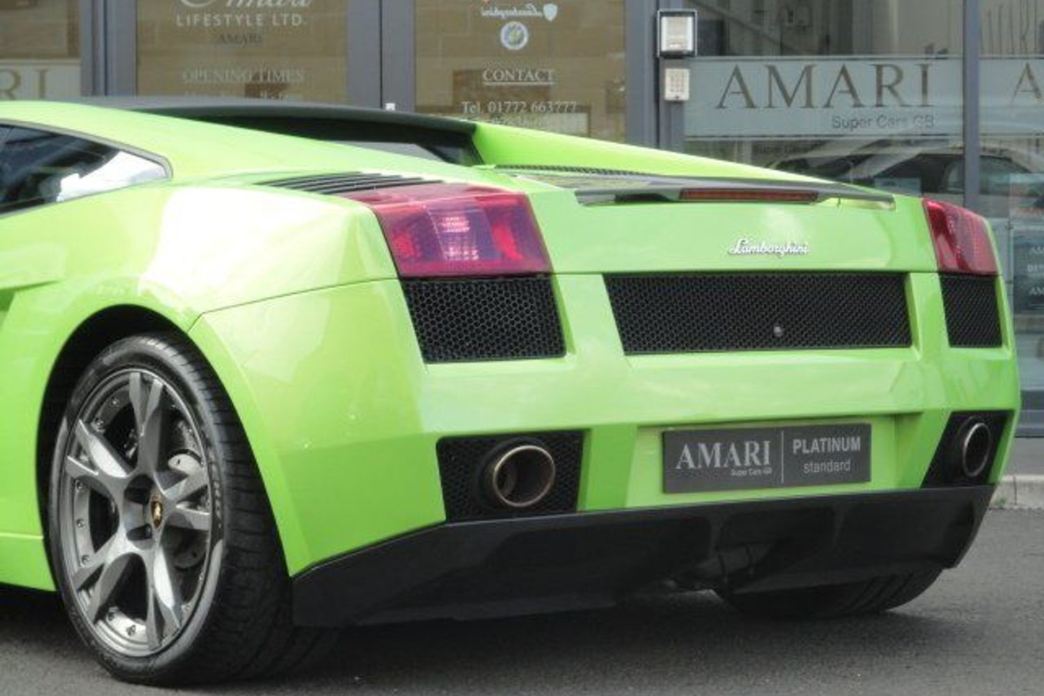 LAMBORGHINI Gallardo E-Gear 520 Bhp Absolutely Crazy !!!!