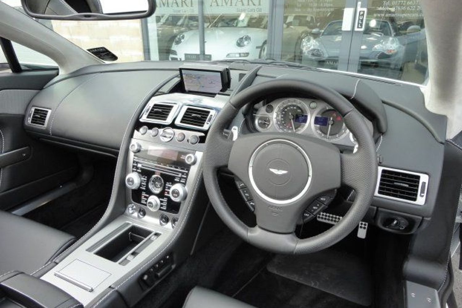 ASTON MARTIN VANTAGE V8 ROADSTER Auto/Sport Paddle Shift