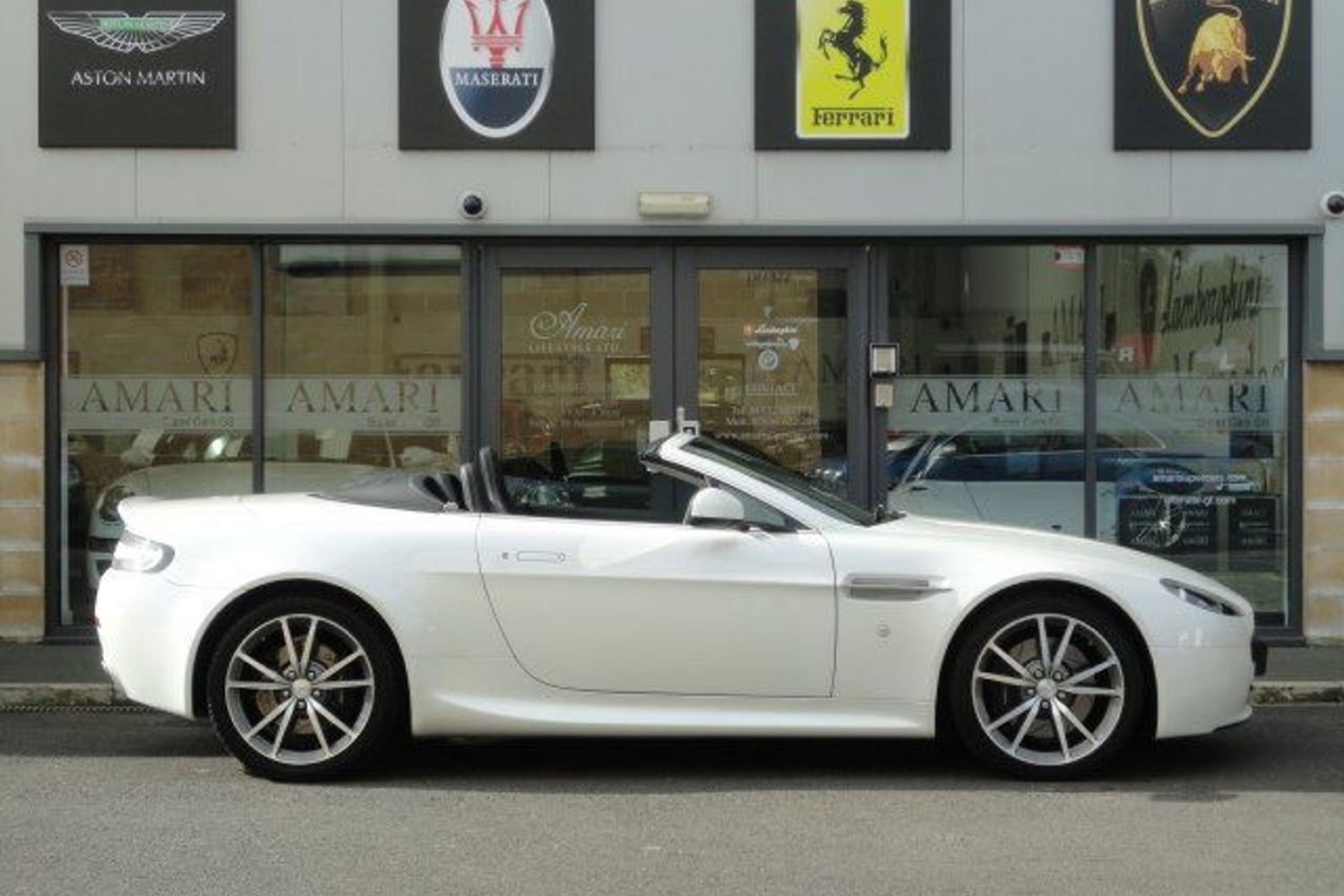 ASTON MARTIN VANTAGE V8 ROADSTER Auto/Sport Paddle Shift