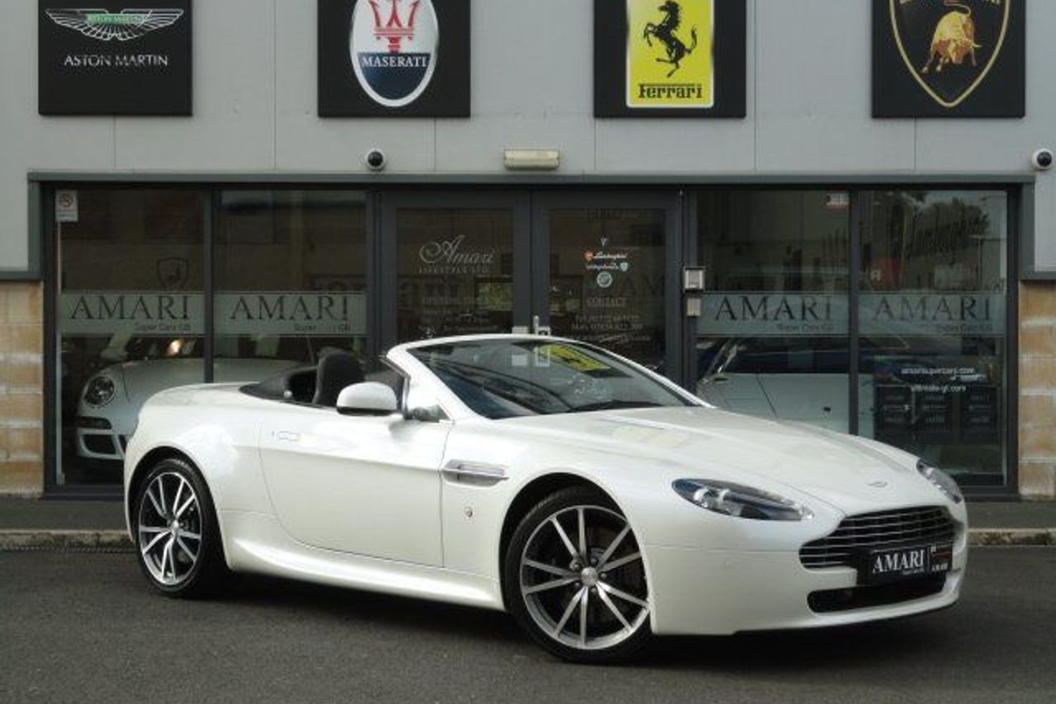 ASTON MARTIN VANTAGE V8 ROADSTER Auto/Sport Paddle Shift