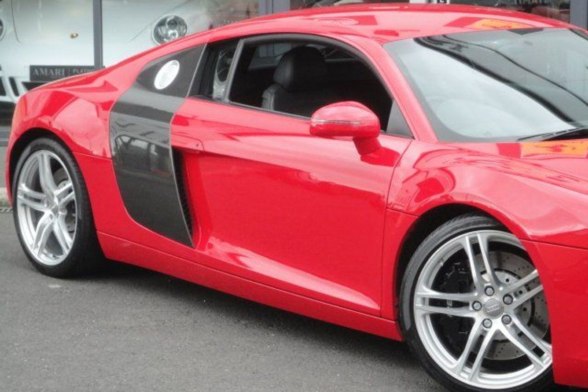 AUDI R8 4.2 FSI 6sp Manual "Choice of Five Cars"