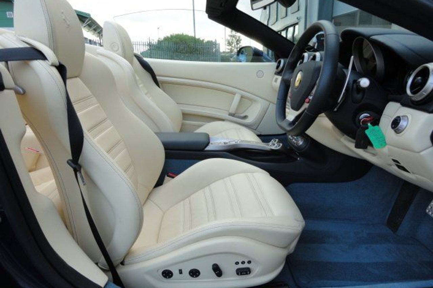 FERRARI California F1 Stunning Tour De France Blue