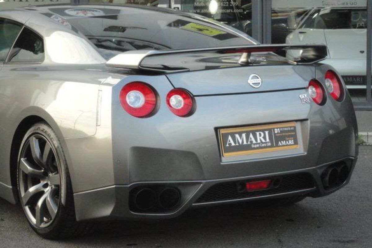 NISSAN GTR  V6 Twin Turbo Premium Edition (JAPAN IMPORT)