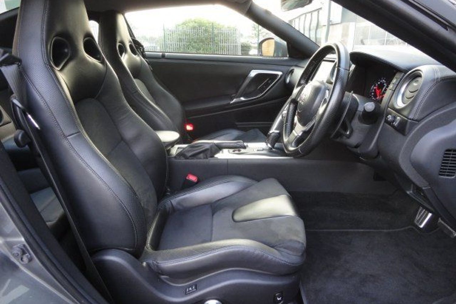 NISSAN GTR  V6 Twin Turbo Premium Edition (JAPAN IMPORT)