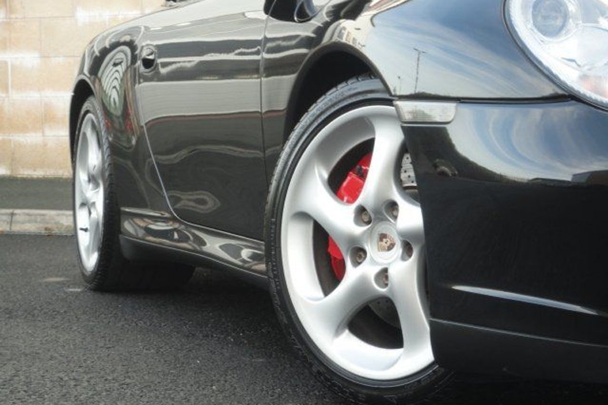 PORSCHE 996 CARRERA 4S (5 PORSCHES NOW IN STOCK)