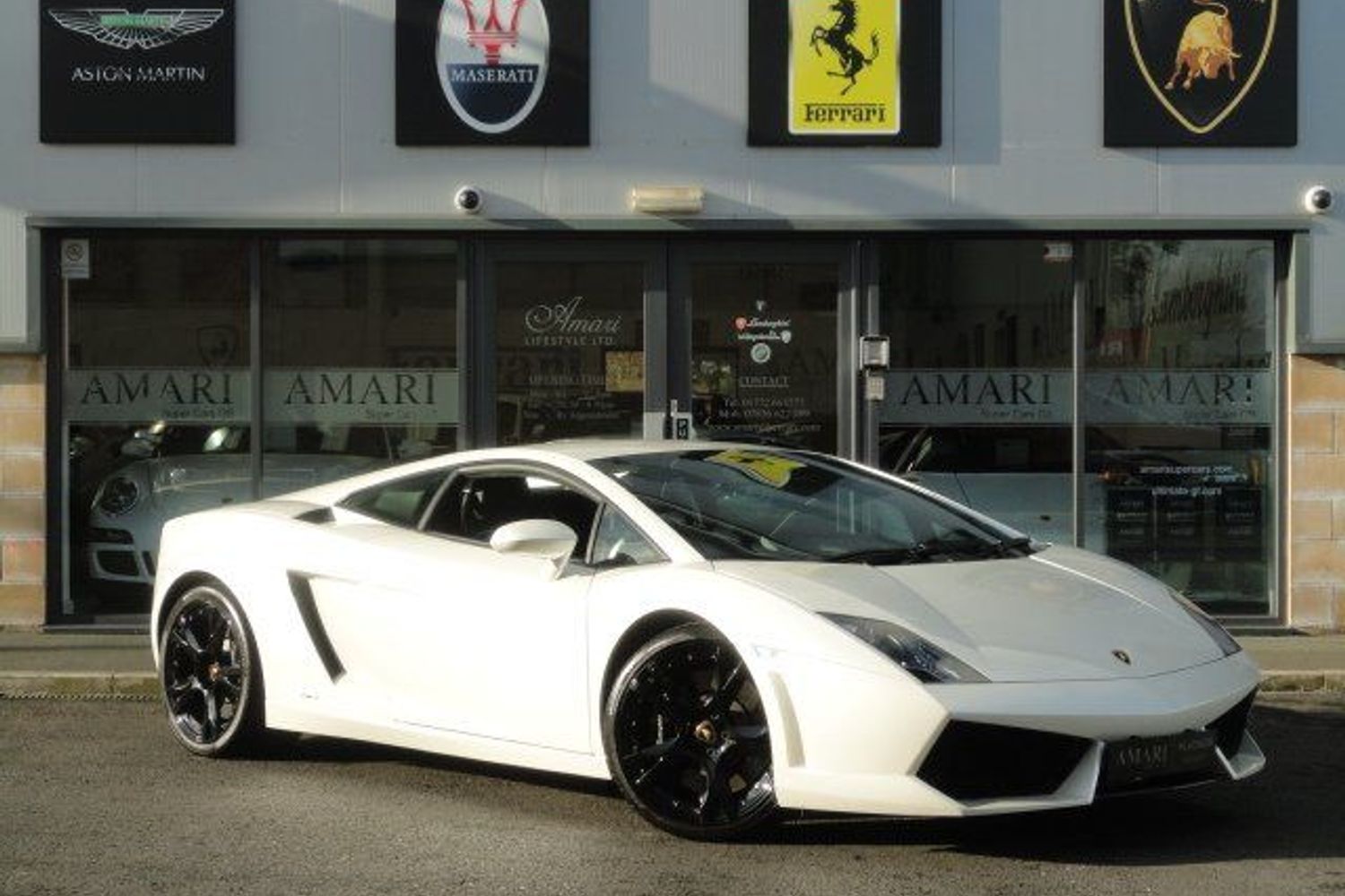 LAMBORGHINI Gallardo LP560-4 (Finished In Pearlescent Balloon White)