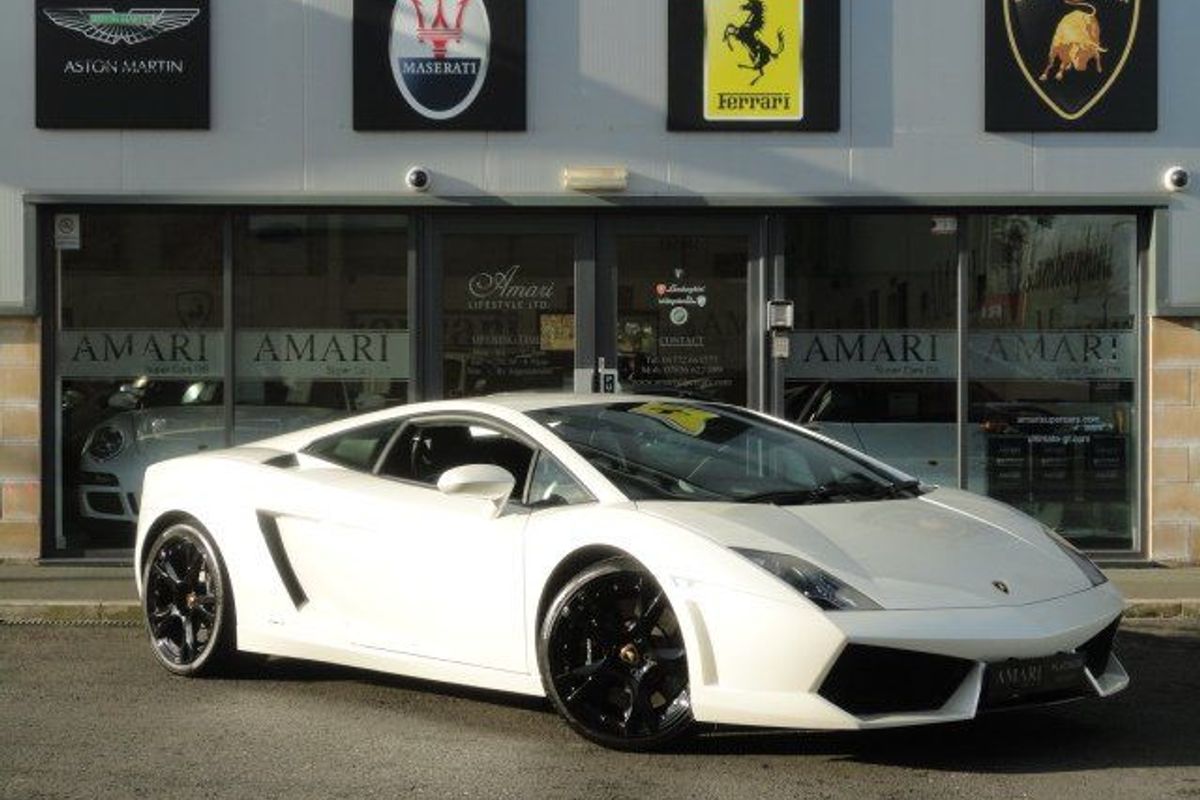 LAMBORGHINI Gallardo LP560-4 (Finished In Pearlescent Balloon White)