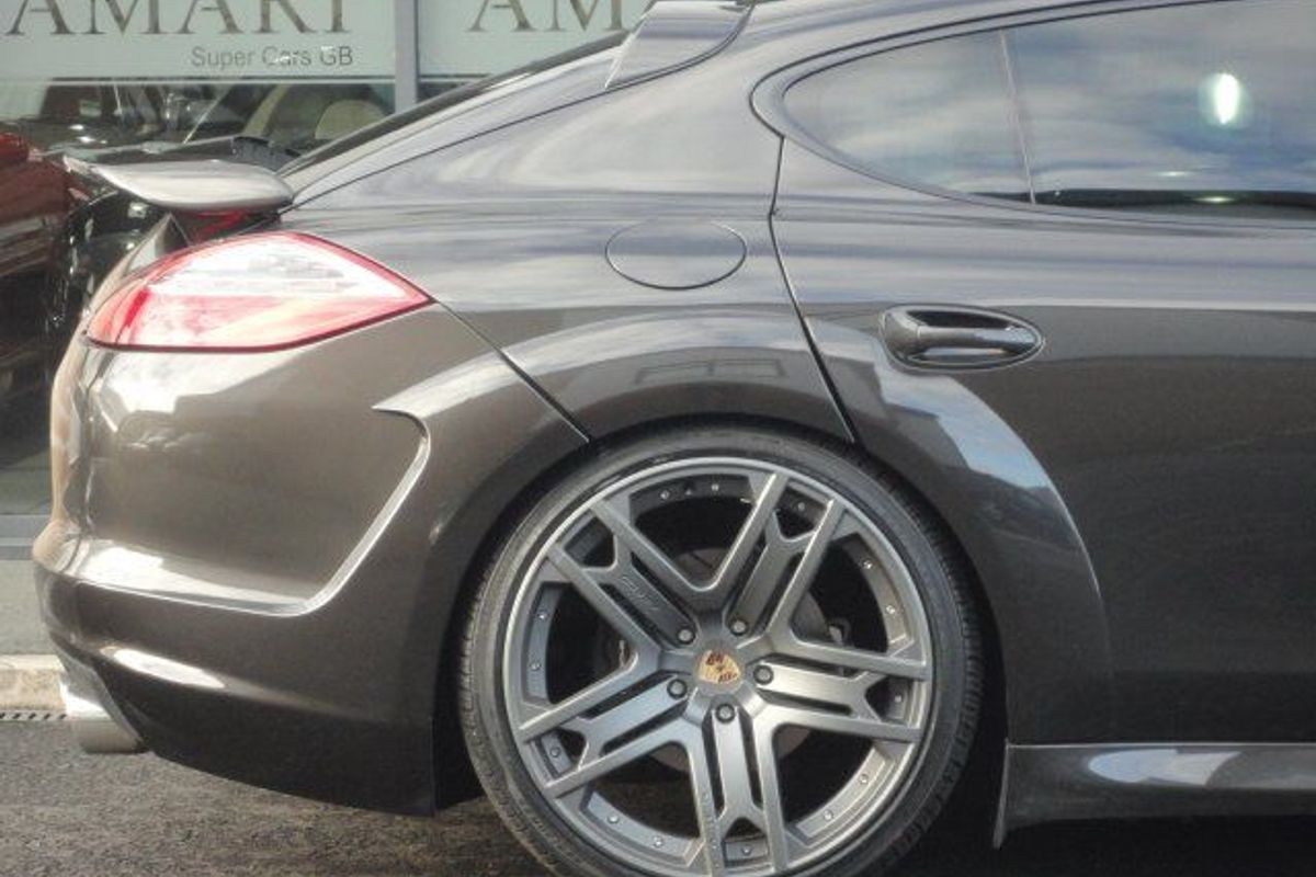 PORSCHE Panamera 4 3.6 V6 PDK KAHN WIDE-TRACK