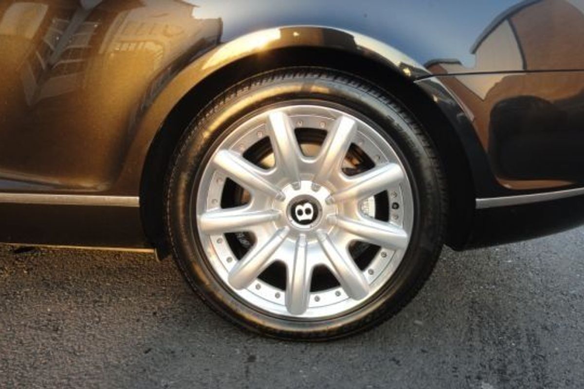 BENTLEY Continental GT 6.0 W12