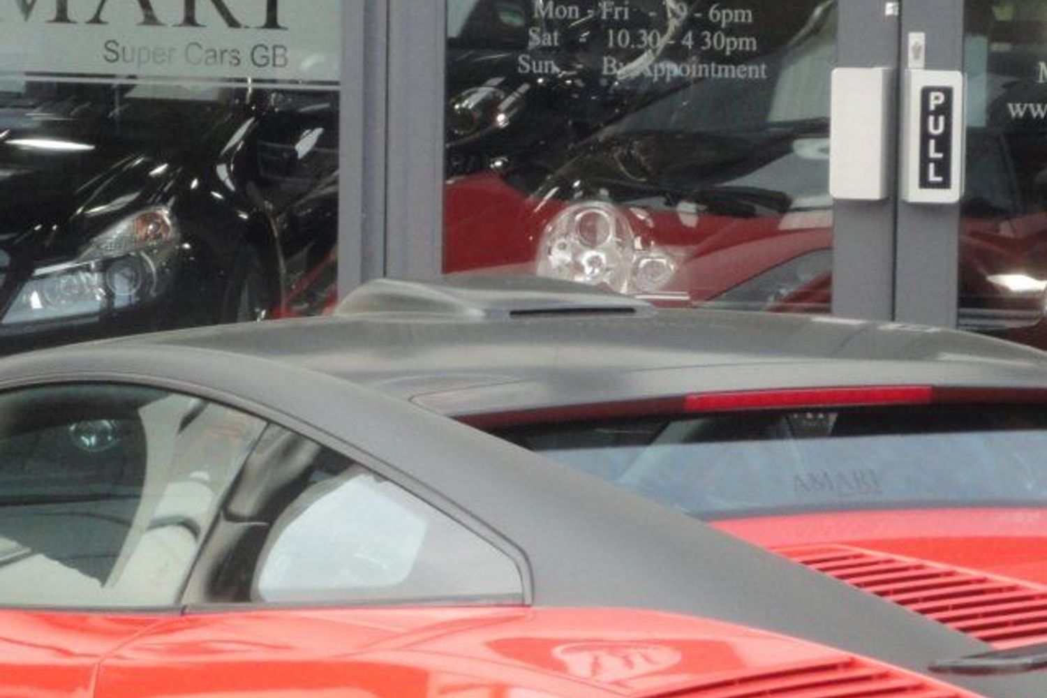 LAMBORGHINI Invidia Wide Arch Conversion