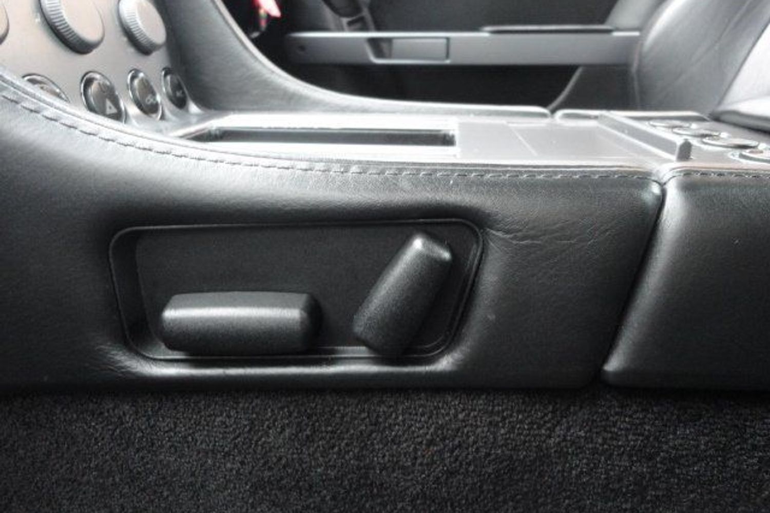 ASTON MARTIN DB9 Touch Tronic Auto
