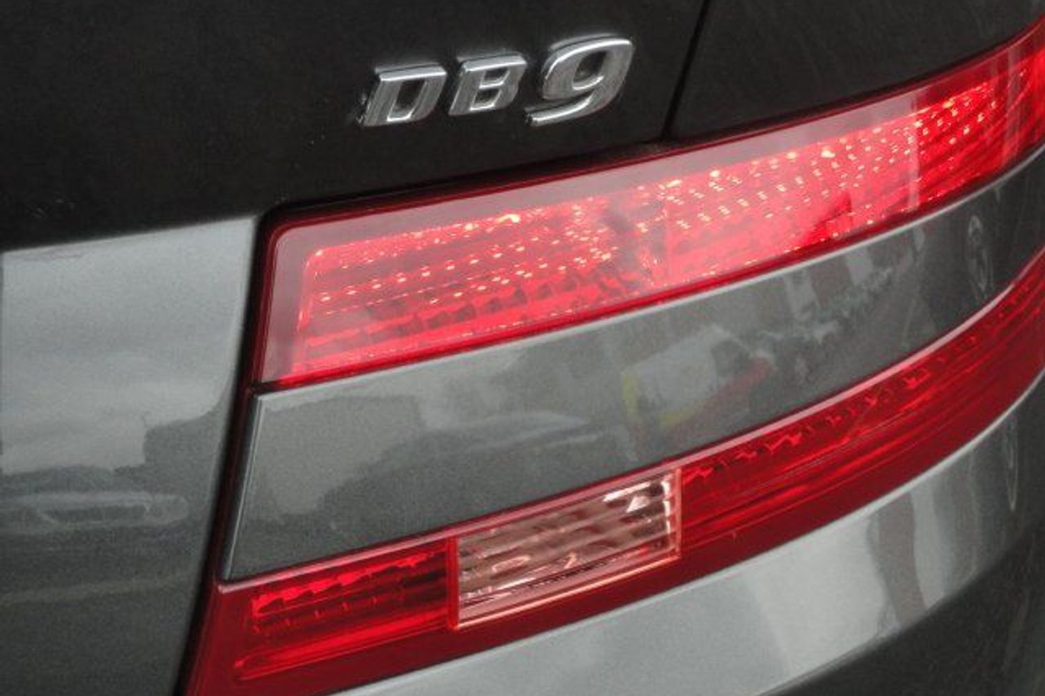 ASTON MARTIN DB9 Touch Tronic Auto